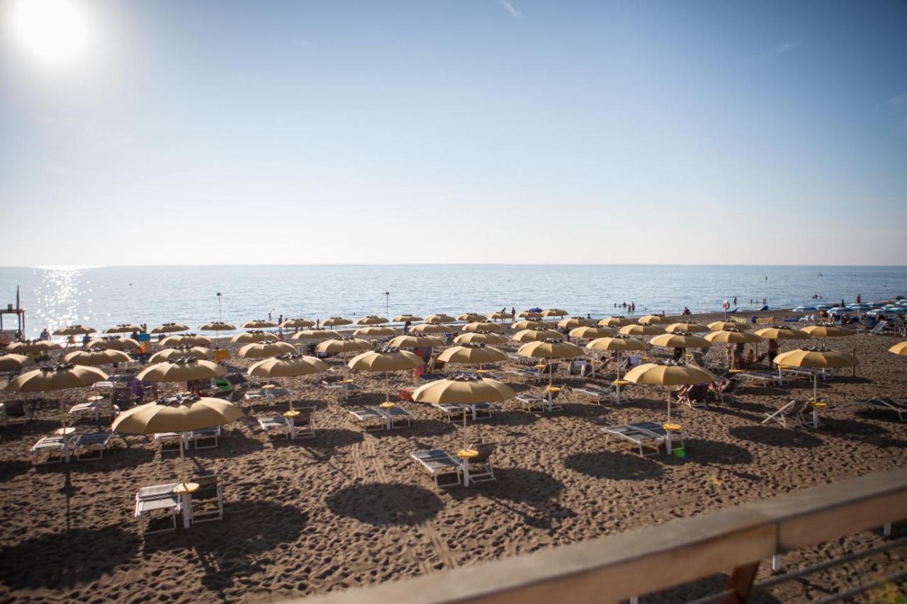 Alberto Quadrilocale A Soli 150M Dal Mare Marina di Castagneto Carducci Kültér fotó